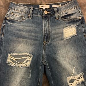 High Rise Boyfriend Jeans -Medium Wash
